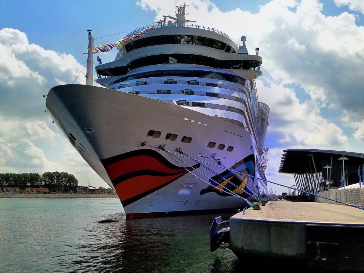 Vormann Jantzen, Direkt Am Leuchtturm Apartment Rostock Bagian luar foto