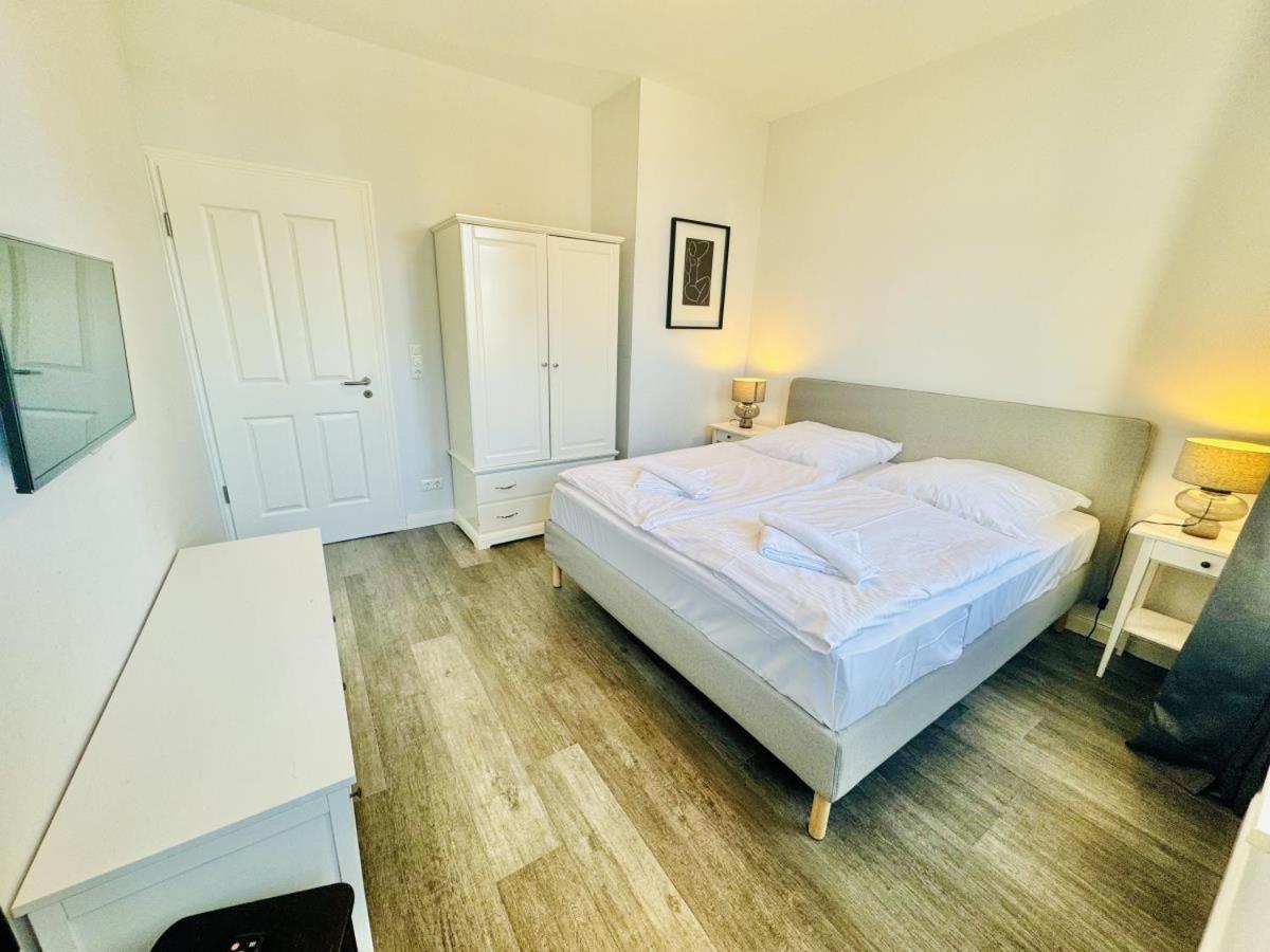 Vormann Jantzen, Direkt Am Leuchtturm Apartment Rostock Bagian luar foto