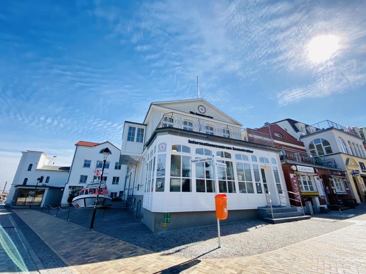Vormann Jantzen, Direkt Am Leuchtturm Apartment Rostock Bagian luar foto